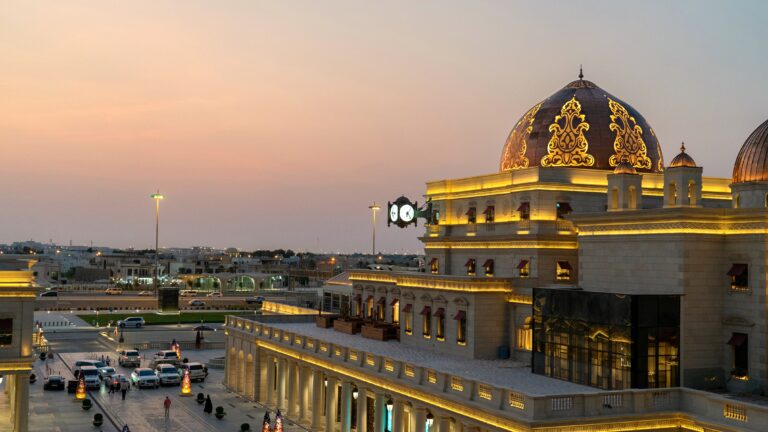 Quick Stopover Delight: Half Day City Tour